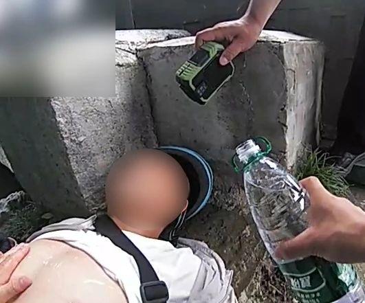 北京股票配资网 “认识你都是我倒霉的时候”杭州街头最暖心的倒霉相遇